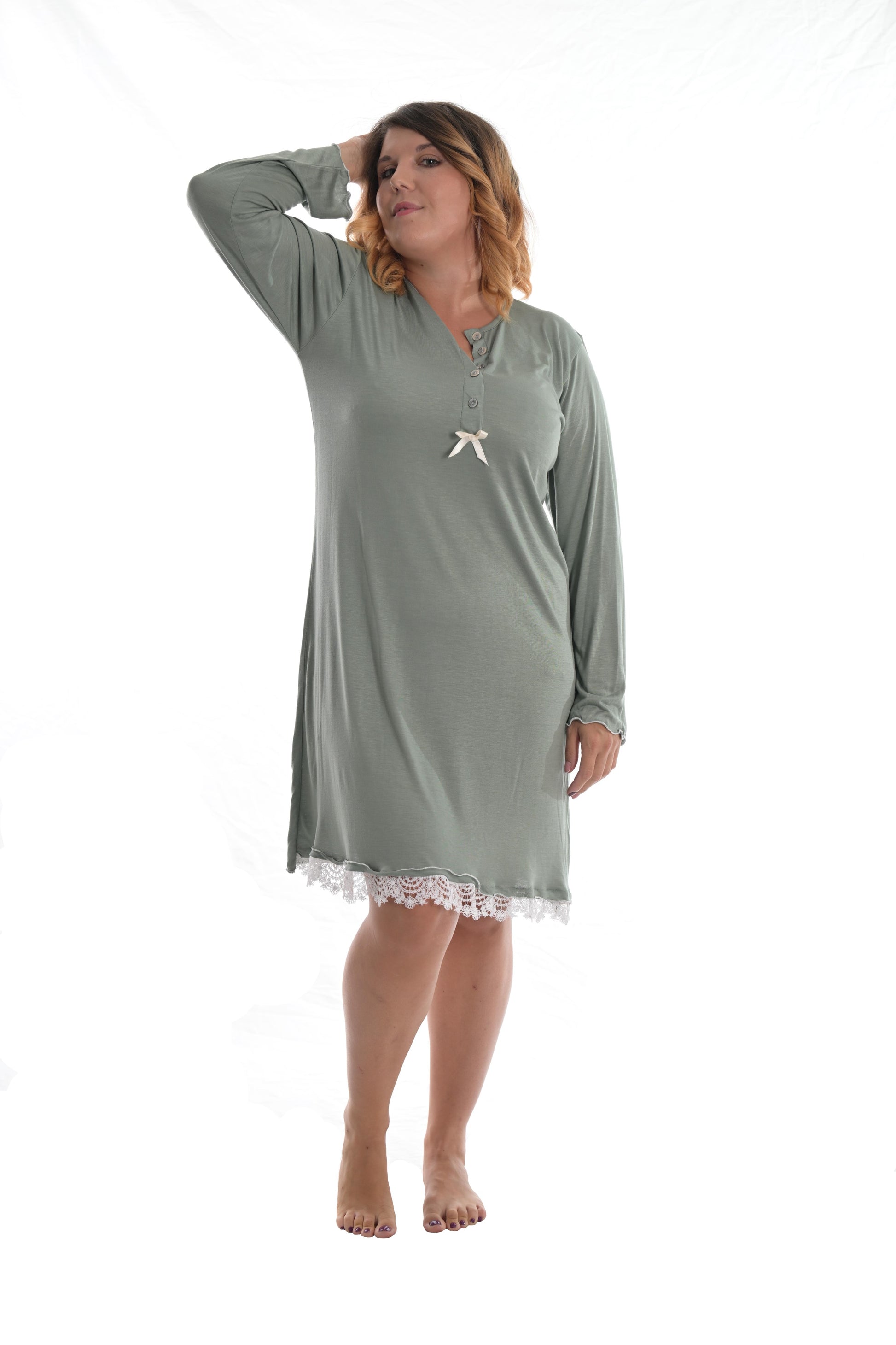 Camicia da notte Cantu' in modal, cotone eggerissimo, traspirante e anallergico, profonda abbottonatura ideale per premaman, future mamme e allattamento, taglie curvy,curvie plussize